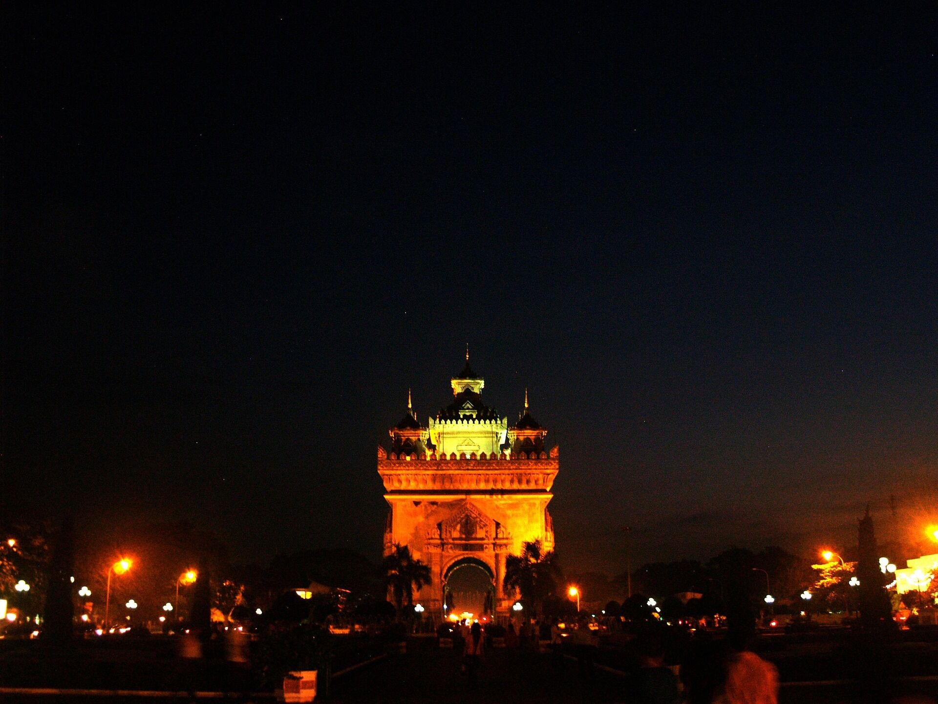 Immerse in Vientiane’s independence history at its iconic monument